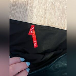 Women’s Green Velvet SPANX leggings Size L